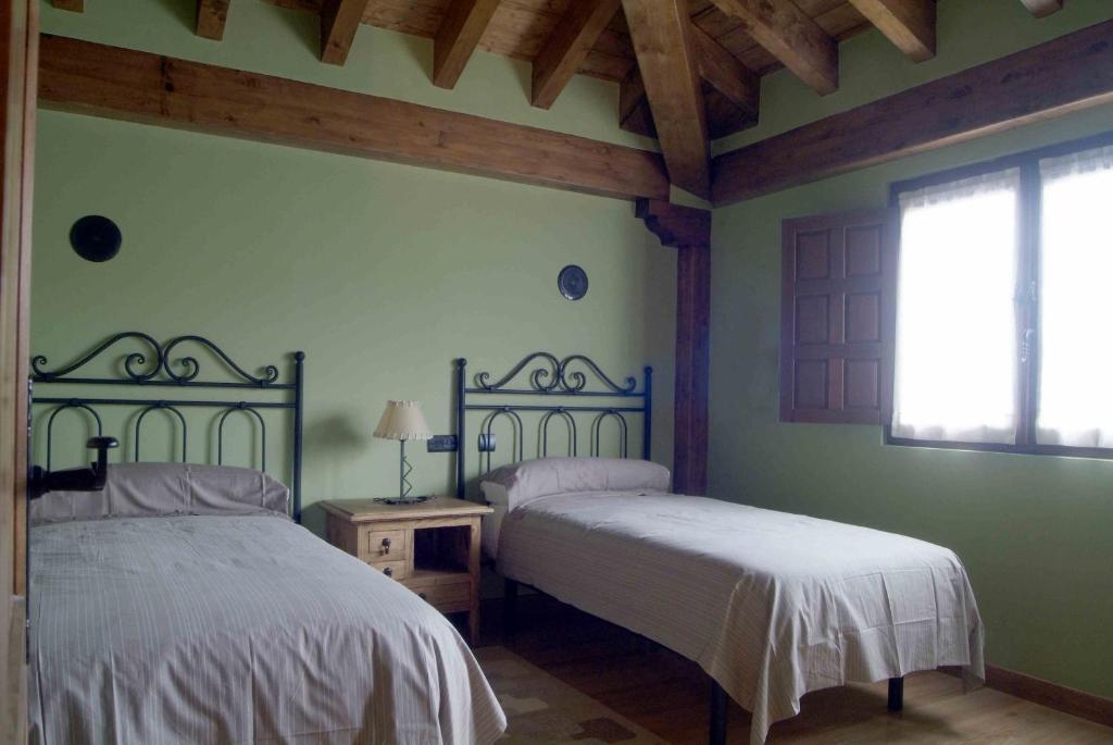 Centro De Turismo Rural La Coruja Del Ebro Apartment Valderredible Room photo